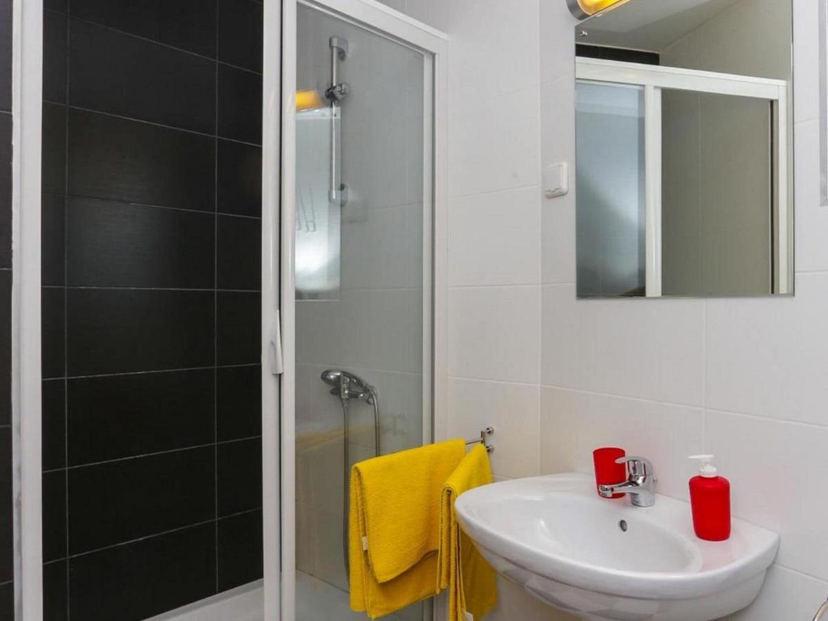 Image 2 of Apartments Sisic – One Bedroom Apartment with Terrace