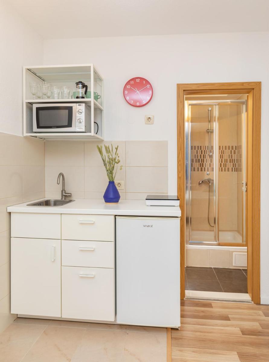 Image 3 of BIS Studio Apartment 3