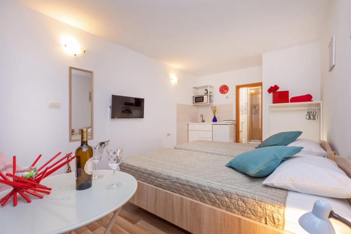 Image 1 of BIS Studio Apartment 3