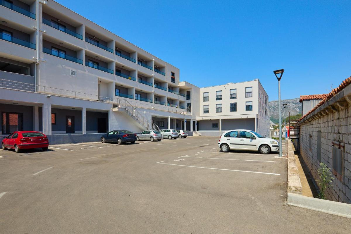 Image 3 of DOMINIUM CITY SUITES