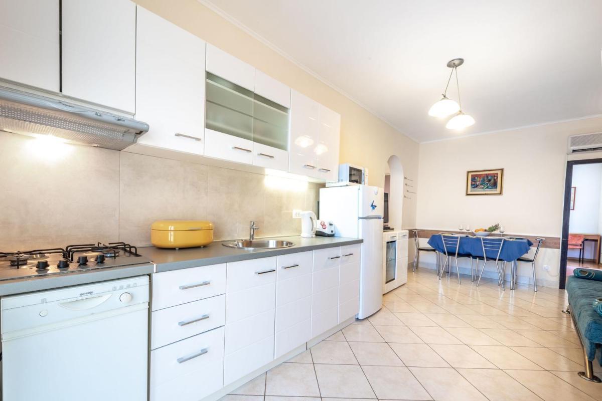 Image 2 of Geräumige Ferienwohnung Ivana Mit Terrasse