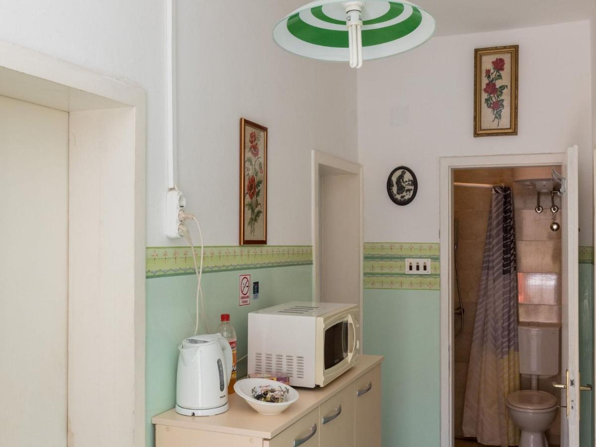 Image 3 of Guest House Bradas- Twin Room with Shared Bathroom No4