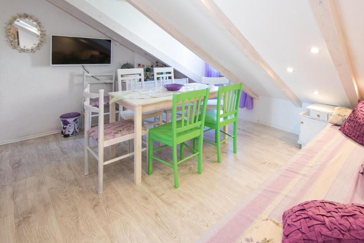 Image 3 of Guest House Gugily