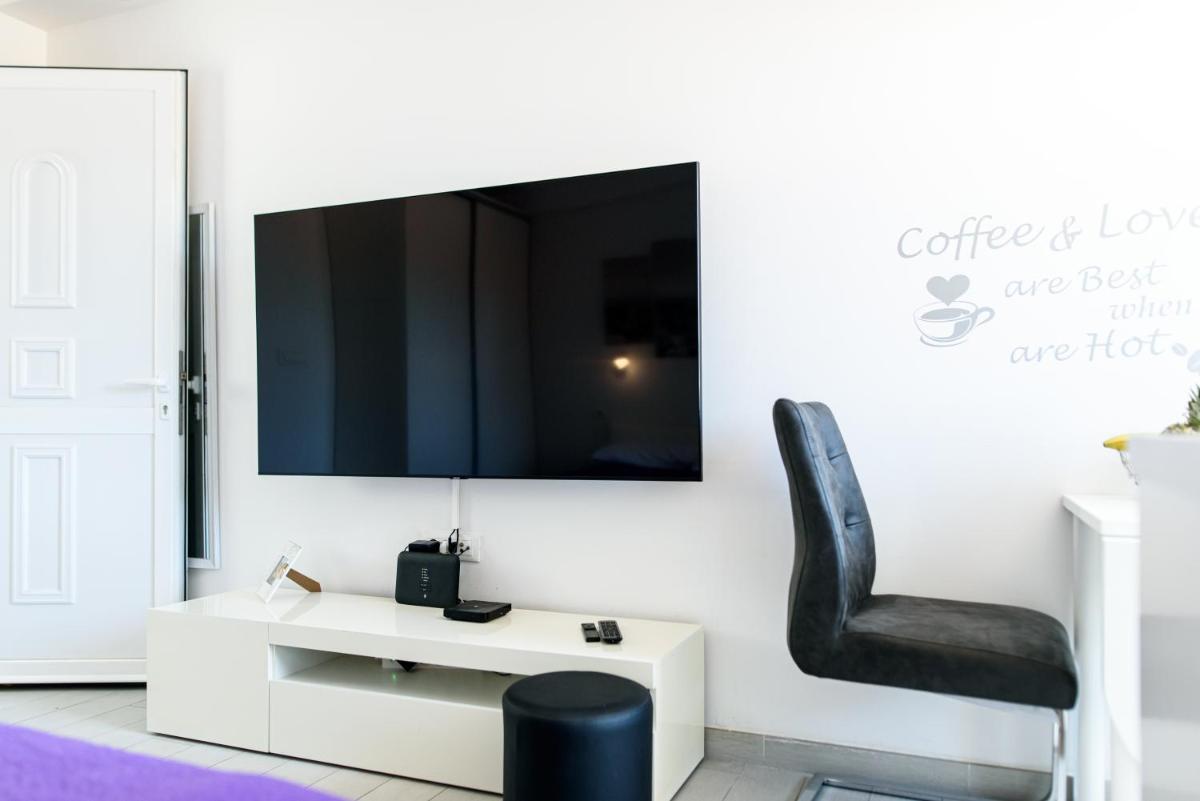 Image 3 of La Gaby Studio Apartment