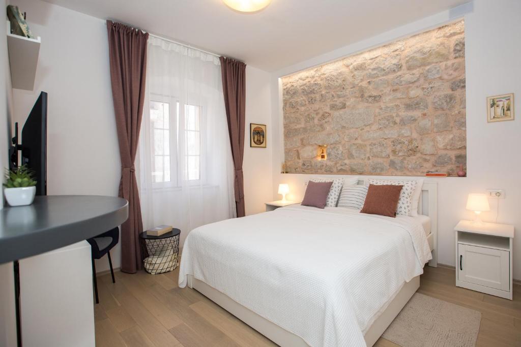 Image of Liberty Town Center Room