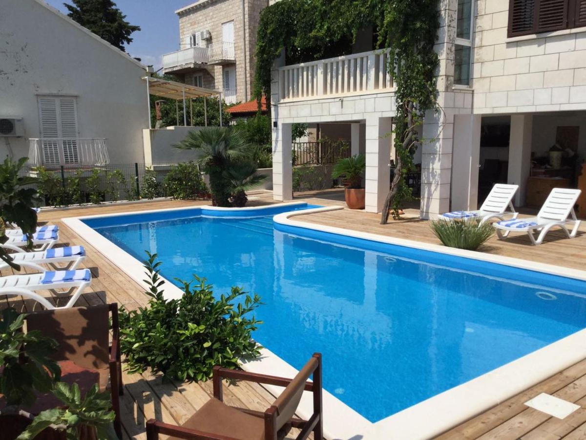Image 3 of Luigi apartments