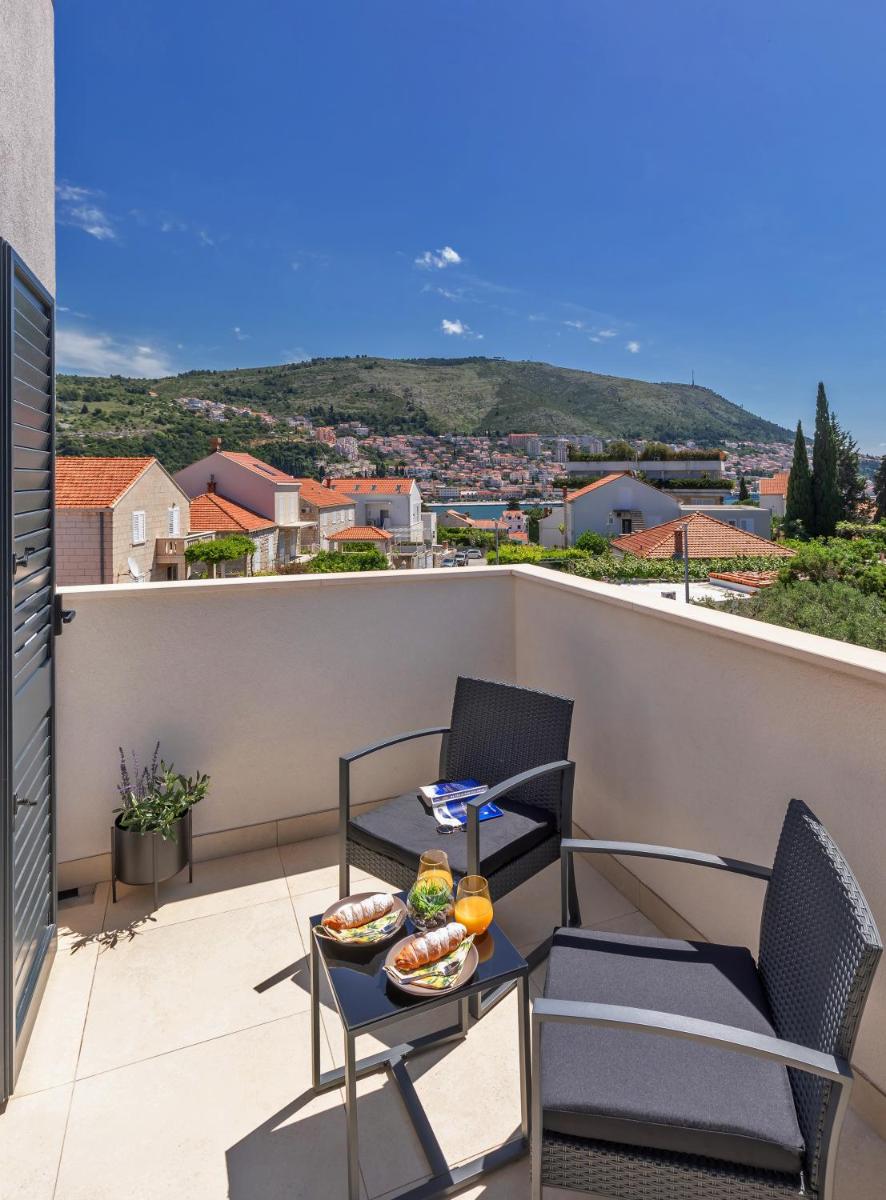Image 5 of Luxury Apartment N&P