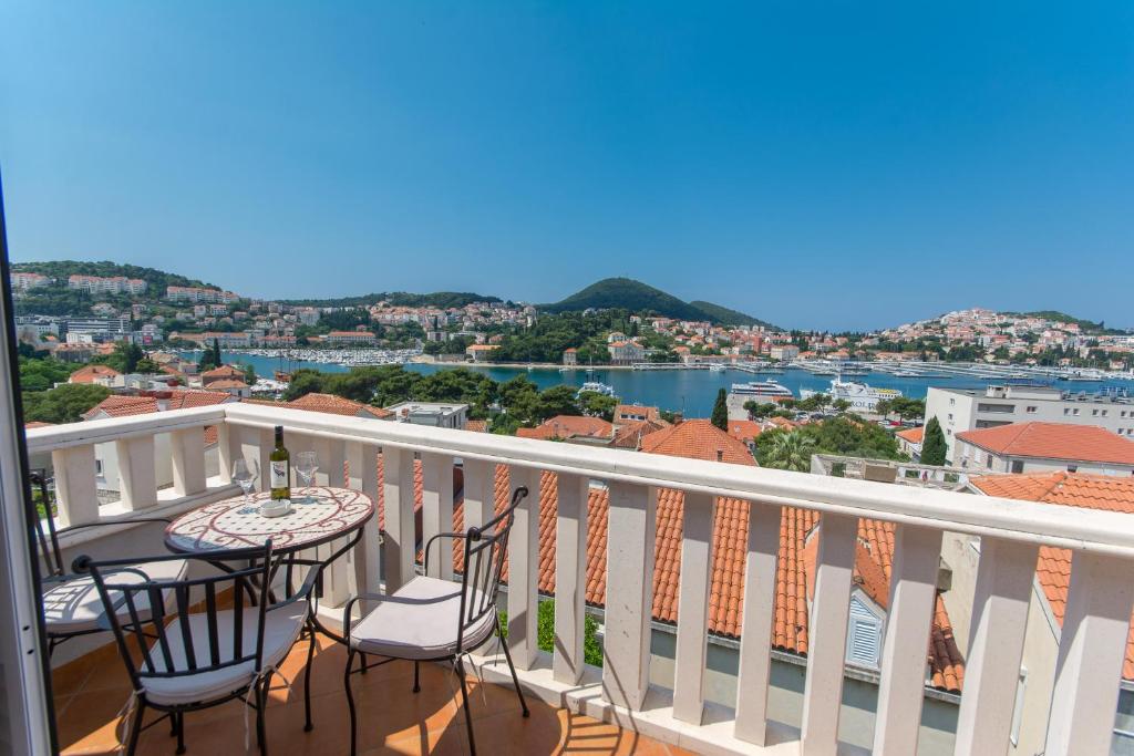 Image of MODERN APARTMENT WITH SEA VIEW
