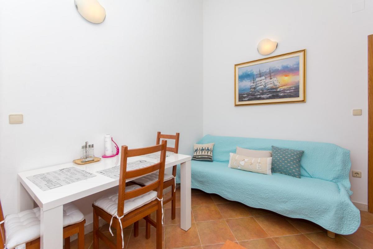 Image 2 of MODERN APARTMENT WITH SEA VIEW