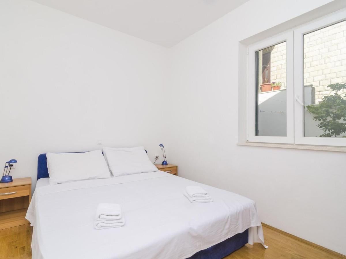 Image 6 of Medi Apartment – Two-Bedroom Apartment with Terrace and Sea View