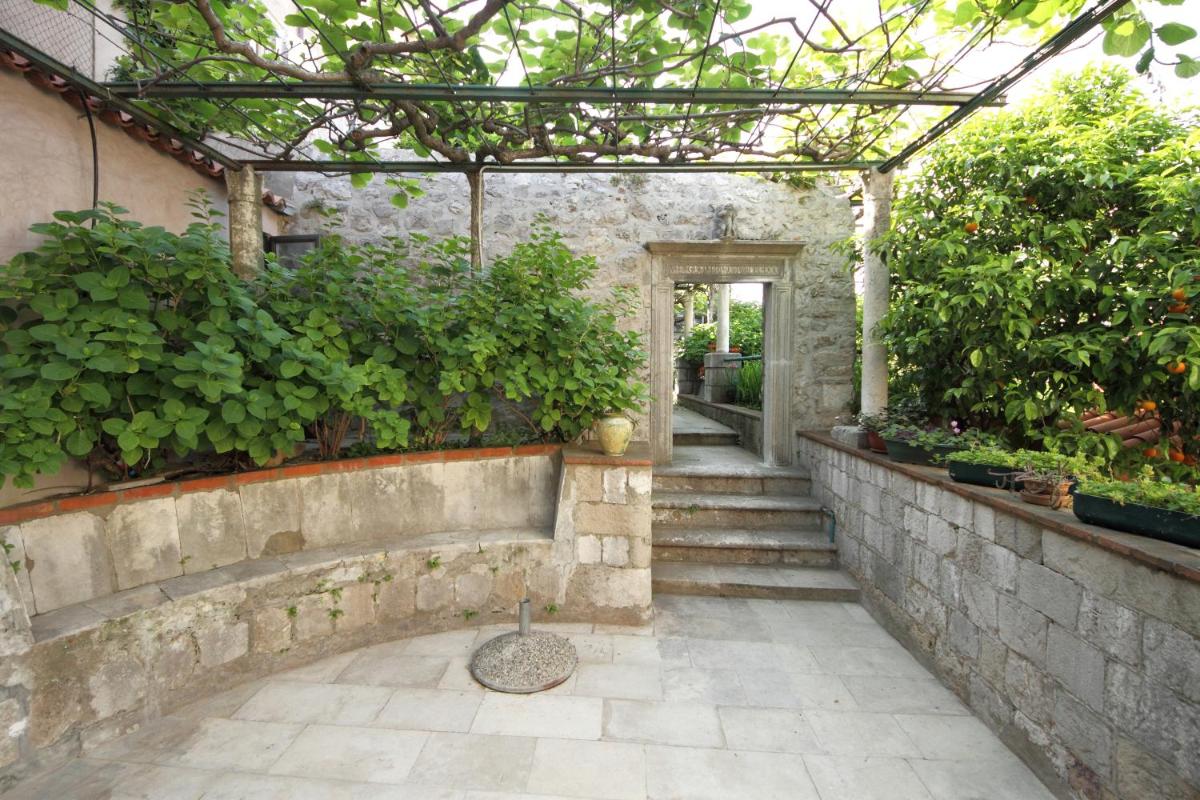 Image 5 of Old Town Garden Apartments