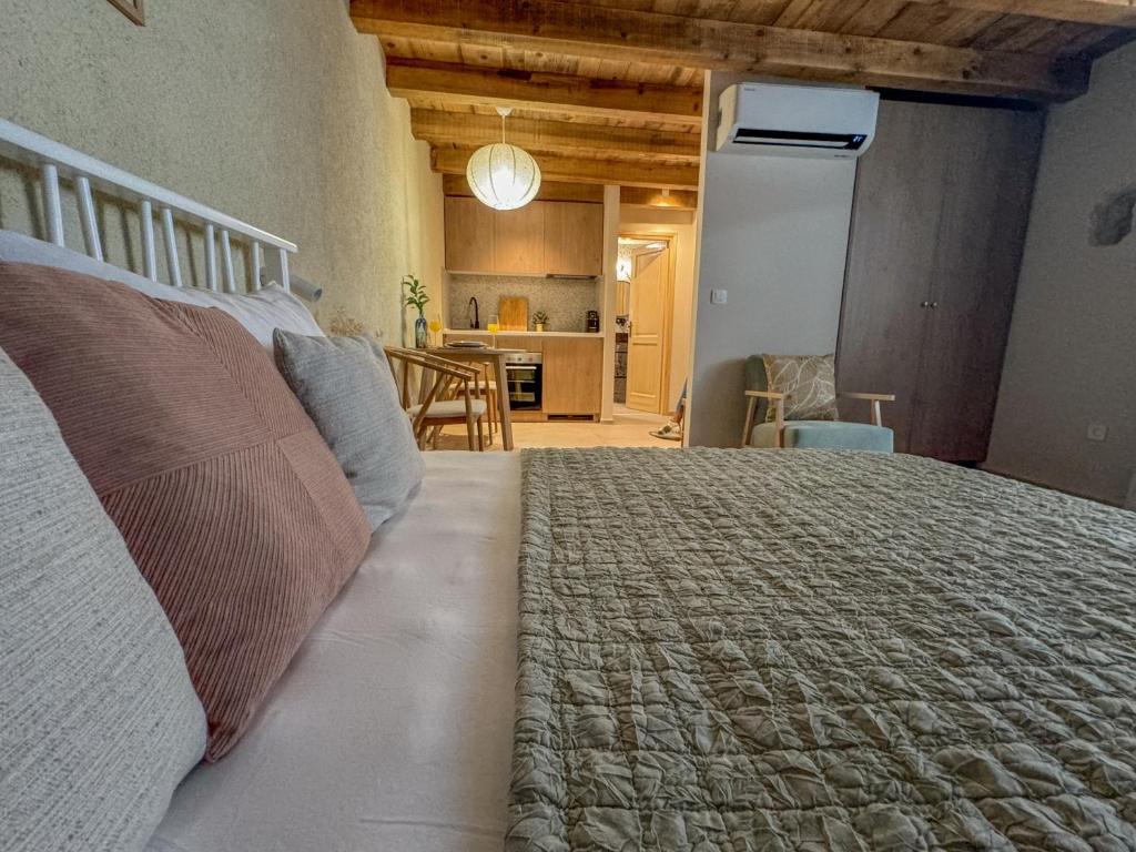 Image of Olive Harmony Suite