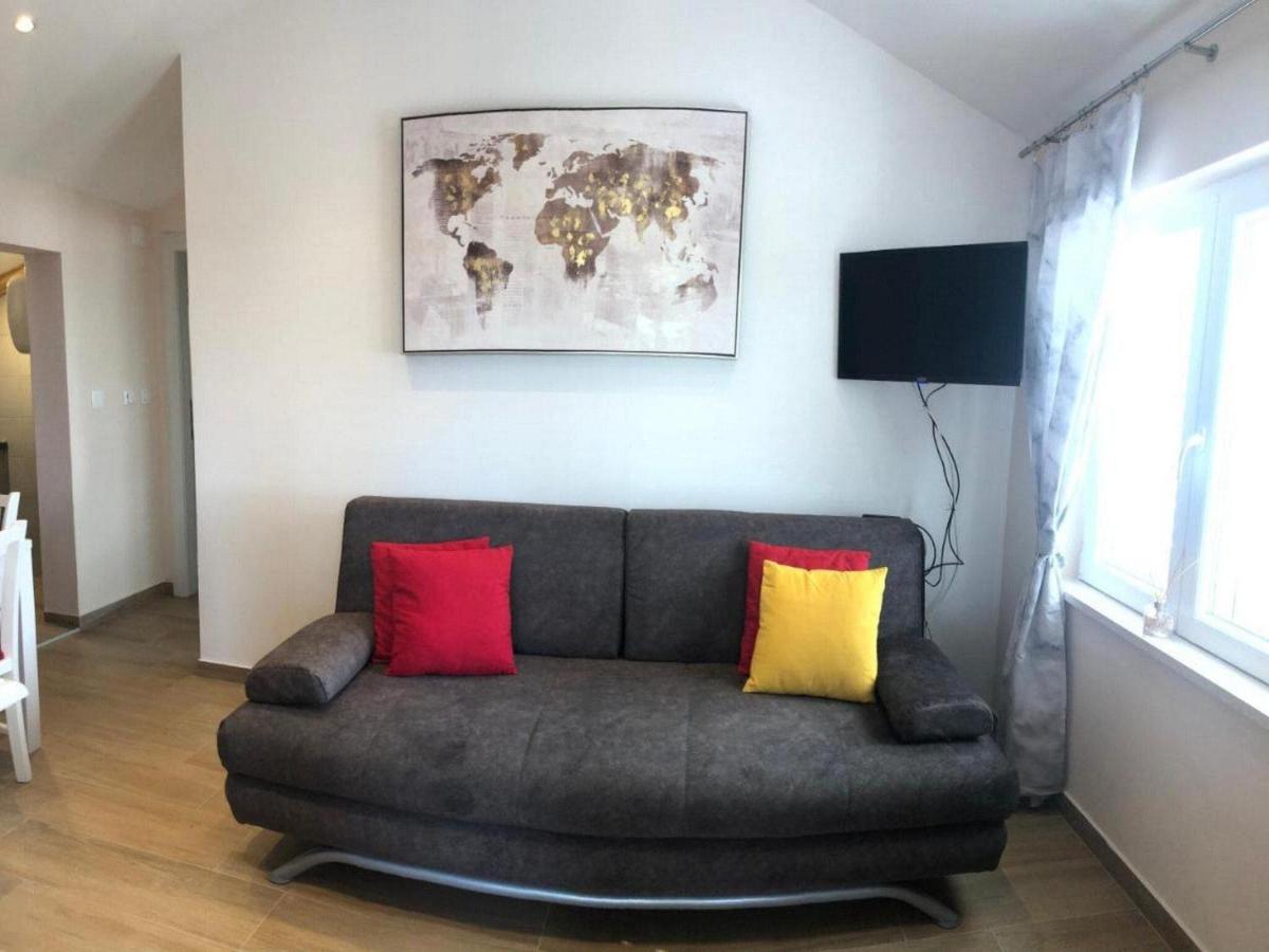 Image 4 of One bedroom apartment with terrace