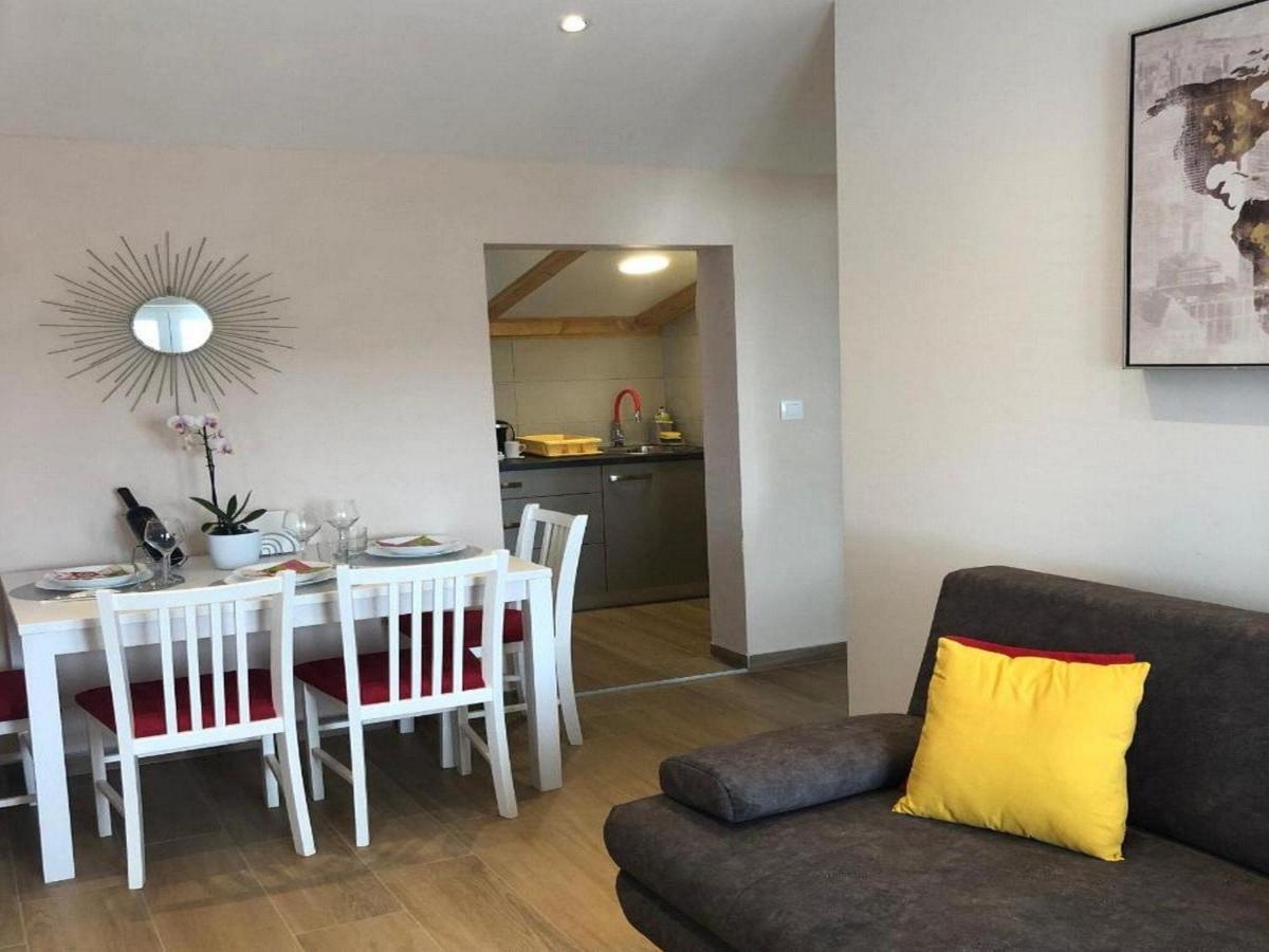 Image 3 of One bedroom apartment with terrace