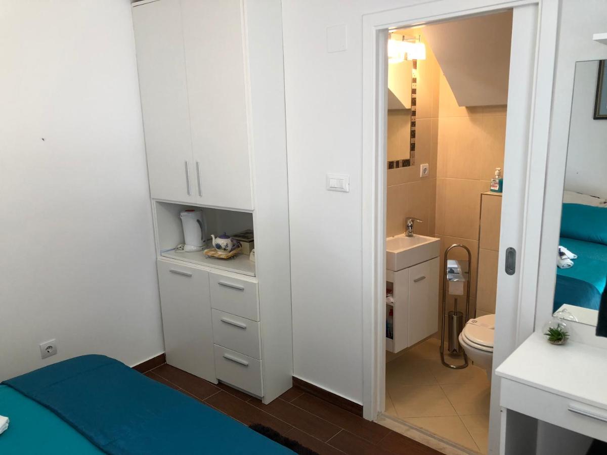 Image 2 of Room Lana