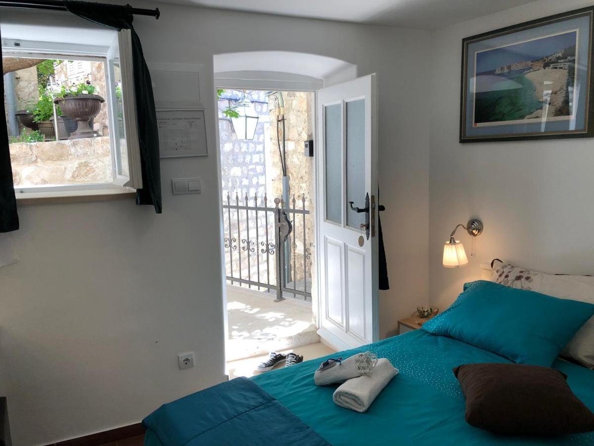 Image 4 of Room Lana