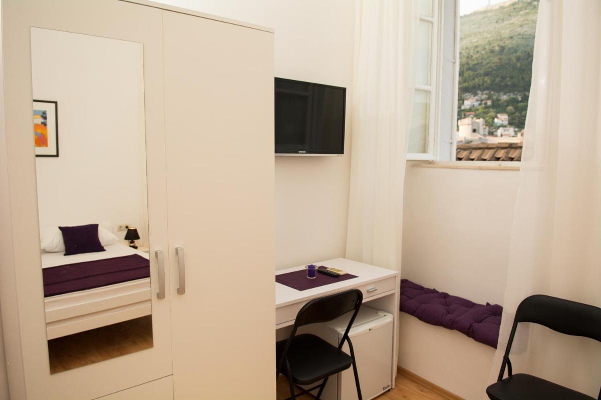 Image 3 of Room PlaceForYou