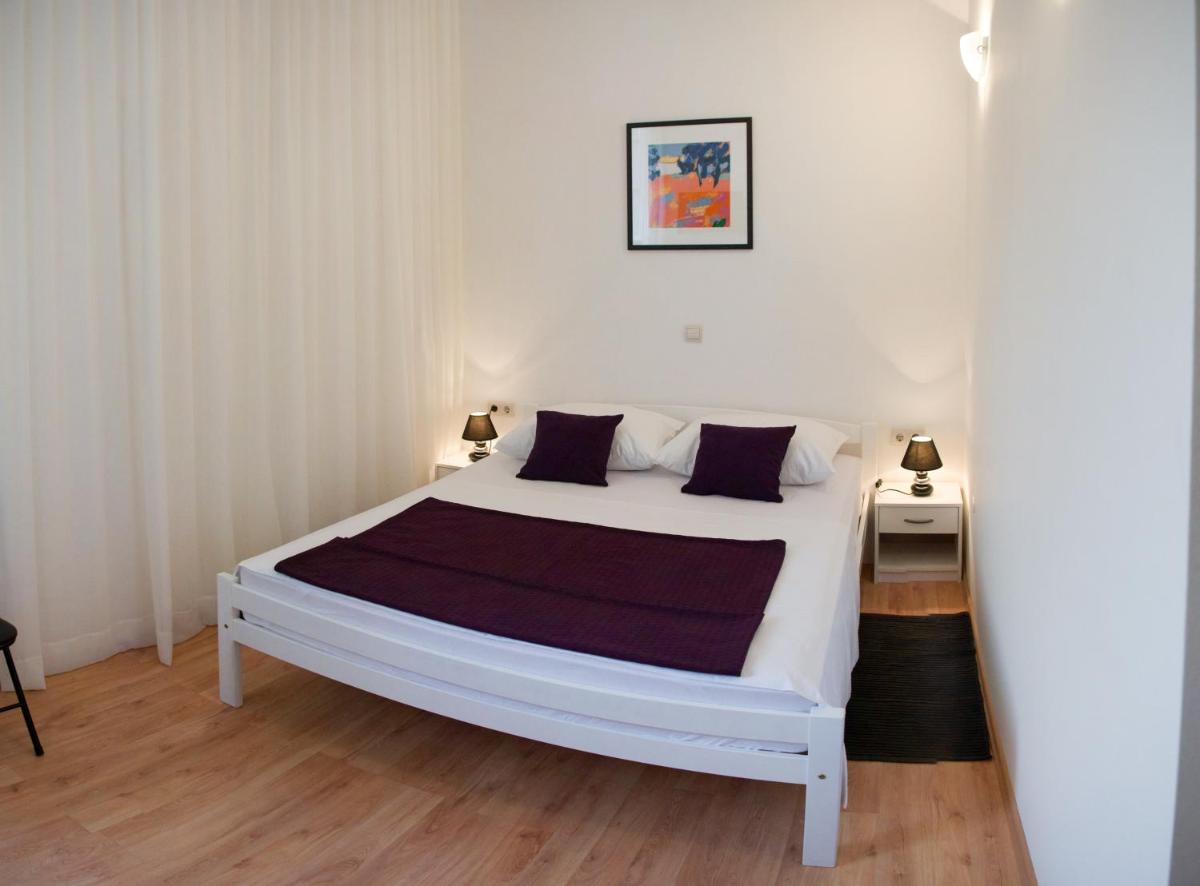 Image 1 of Room PlaceForYou