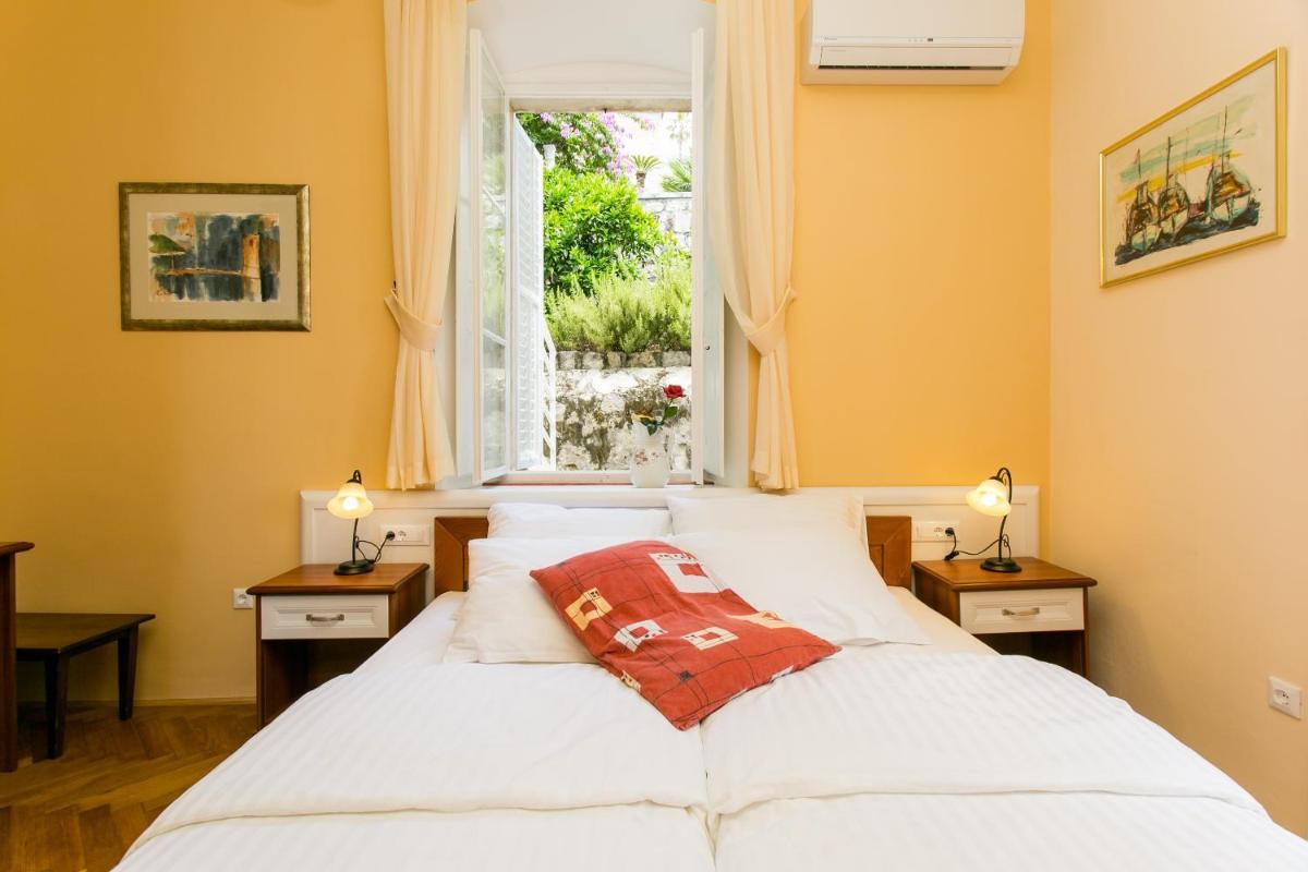 Image 5 of Rooms Posat