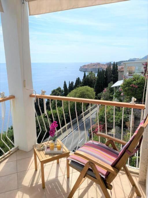 Image 3 of Sarah-sea view apartment in center