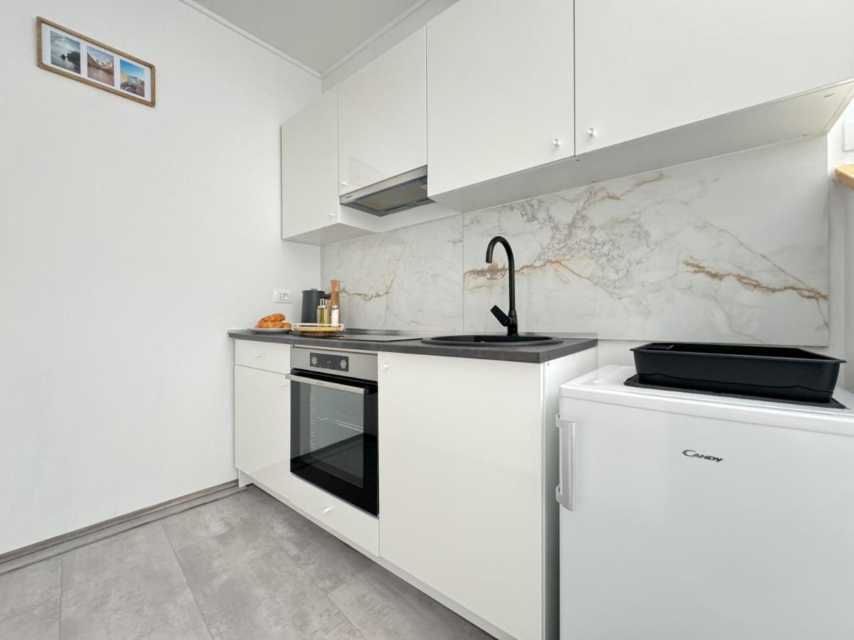 Image 4 of Studio Rimac