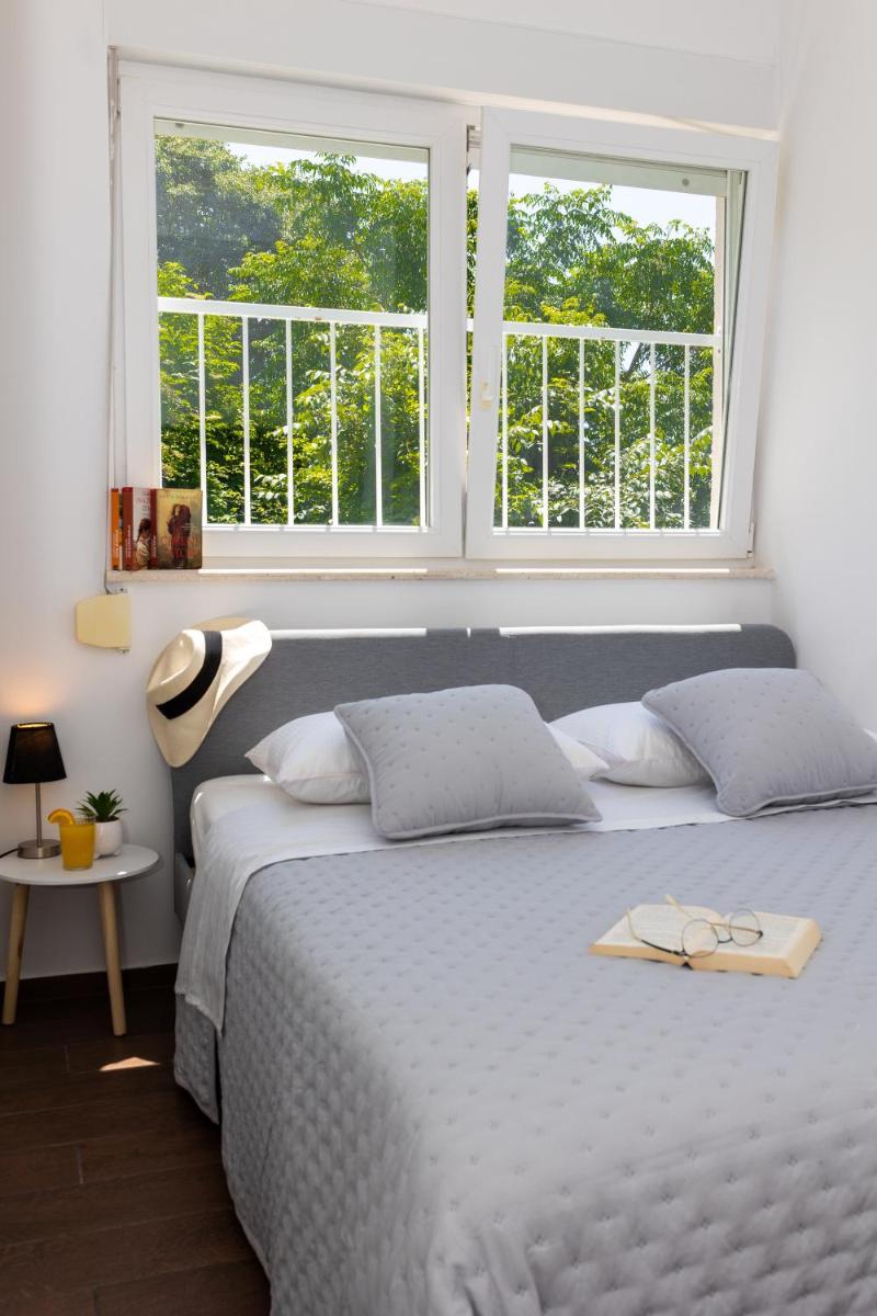 Image 3 of SunSpot Apartment – beautiful view with big garden, free parking, central
