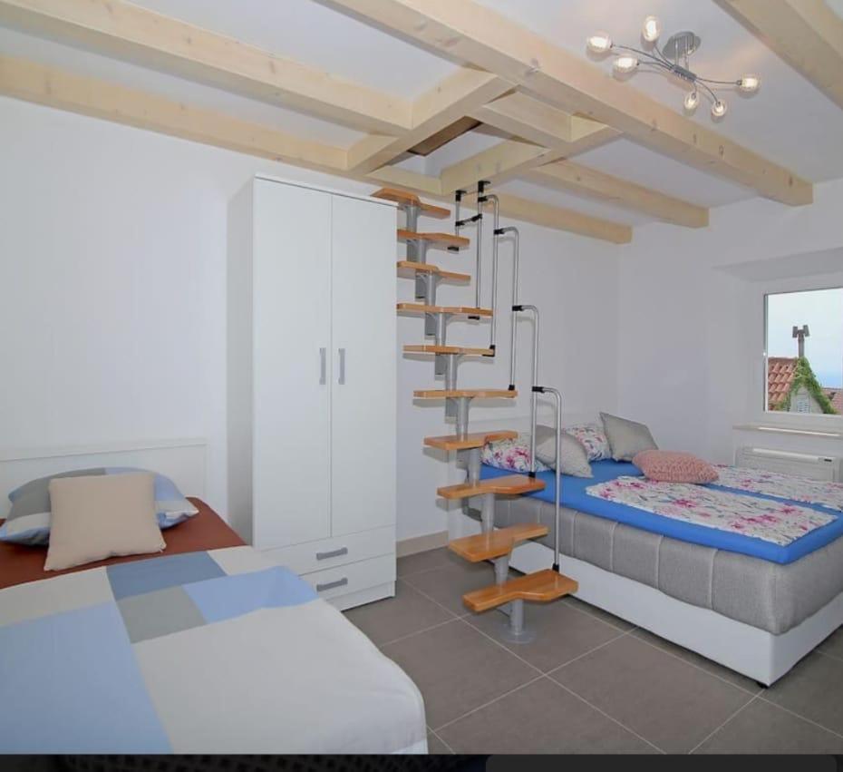 Image 5 of Sun Apartment