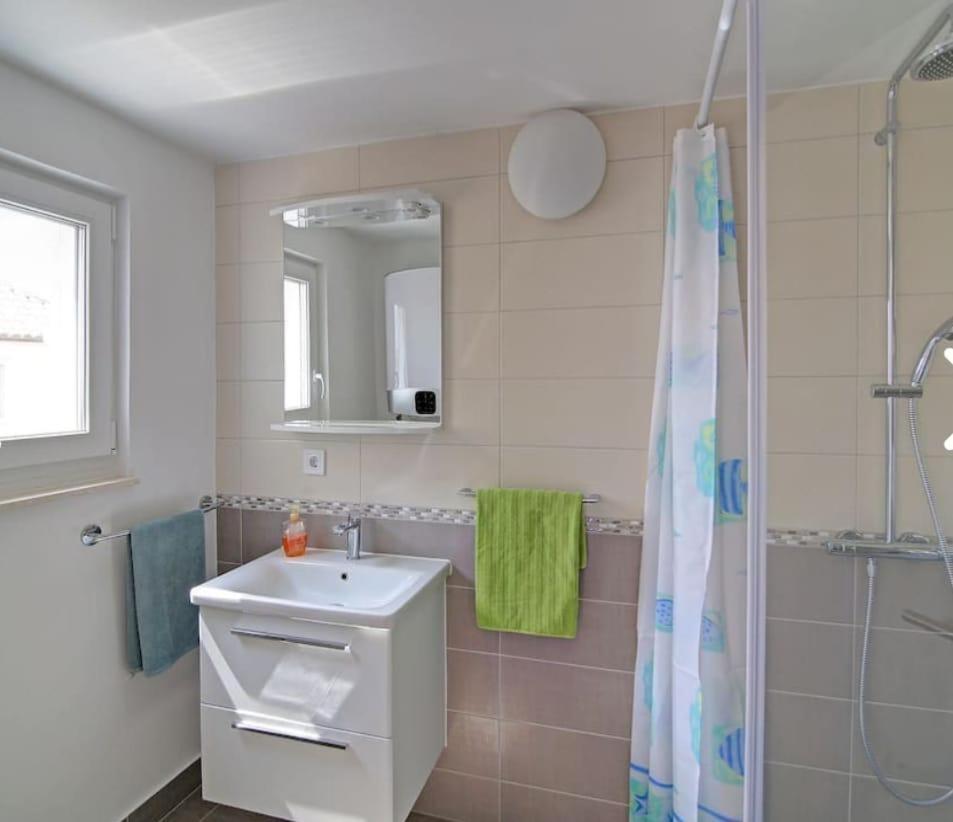 Image 1 of Sun Apartment