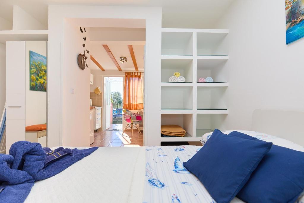 Image of Sunny Charming Apartment