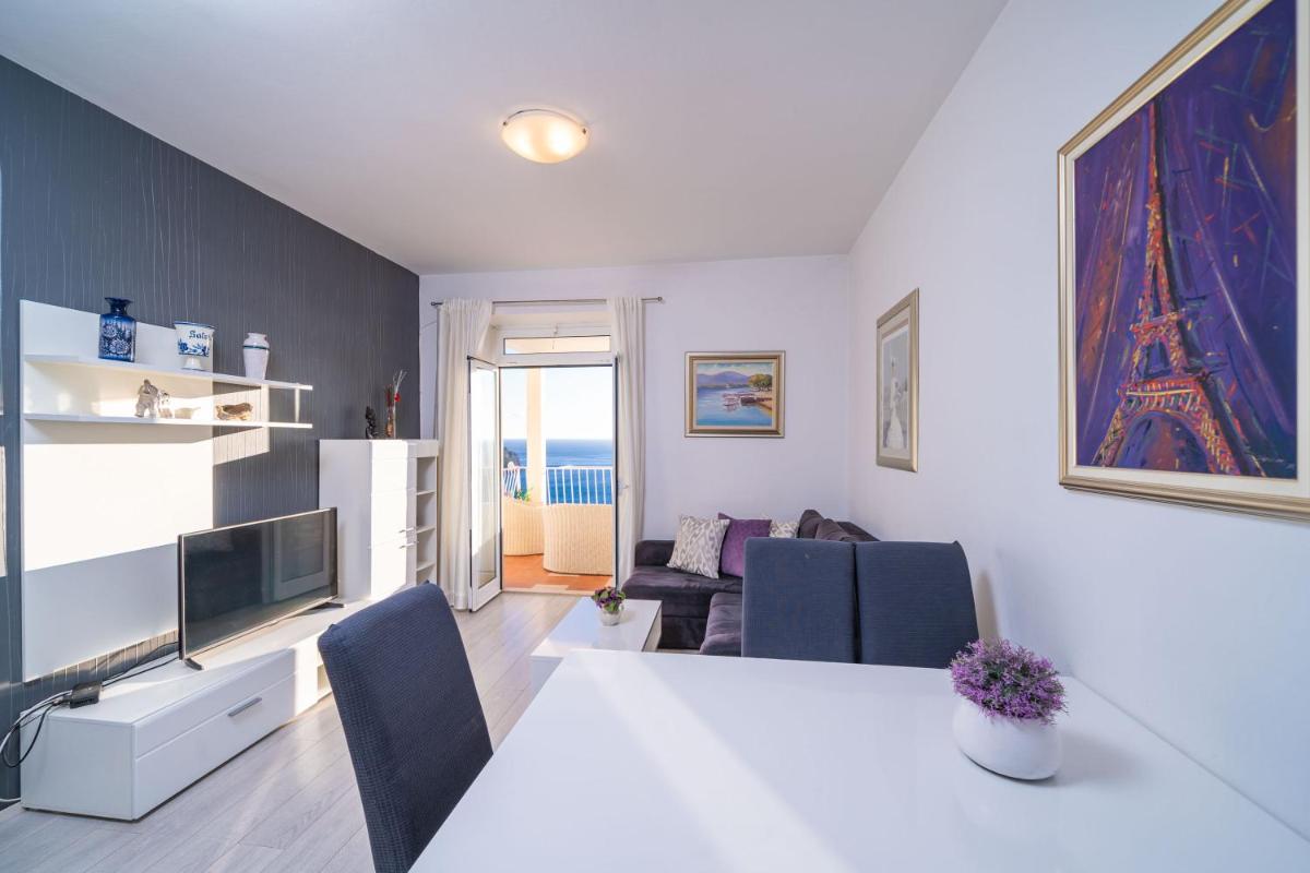 Image 3 of Sunshine Rhapsody Apartment