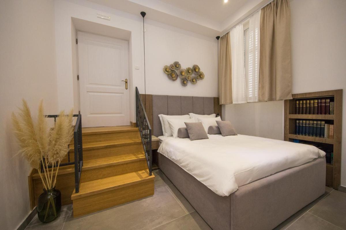 Image 1 of Superior room A Cappella