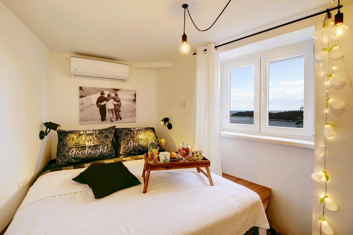 Image 1 of The Room
