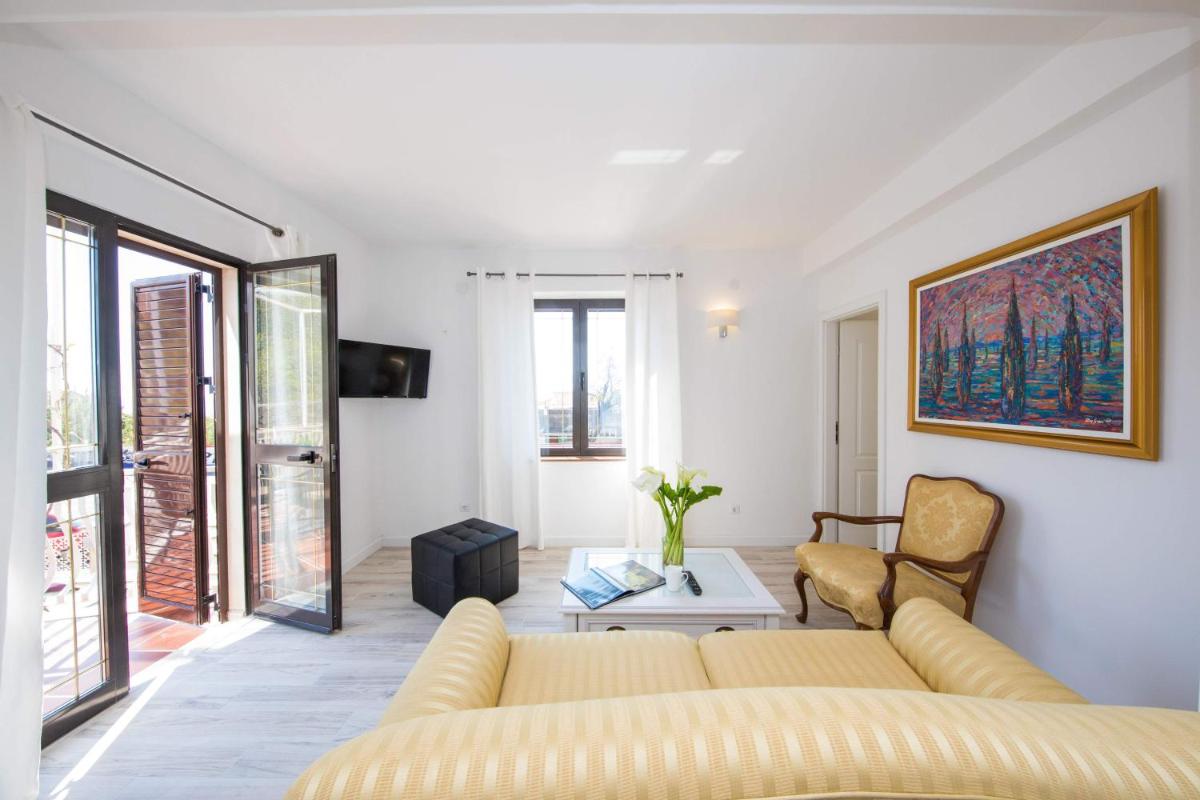 Image 4 of Villa Dard